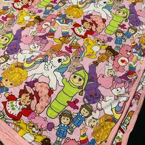 NIB 80s characters 50x50 bamboo blanket